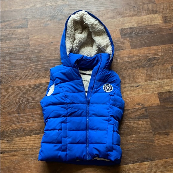 abercrombie kids Jackets & Blazers - Abercrombie kids fluffy vest